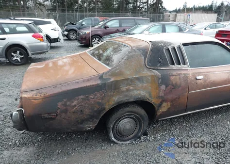 1974 Dodge Charger z USA, uszkodzony, nr VIN 2P29N4A177685